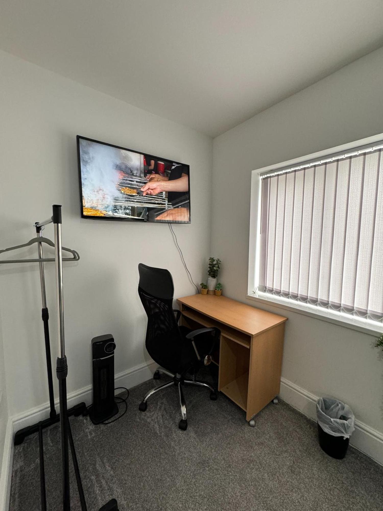 Ur Place Failsworth Exterior photo