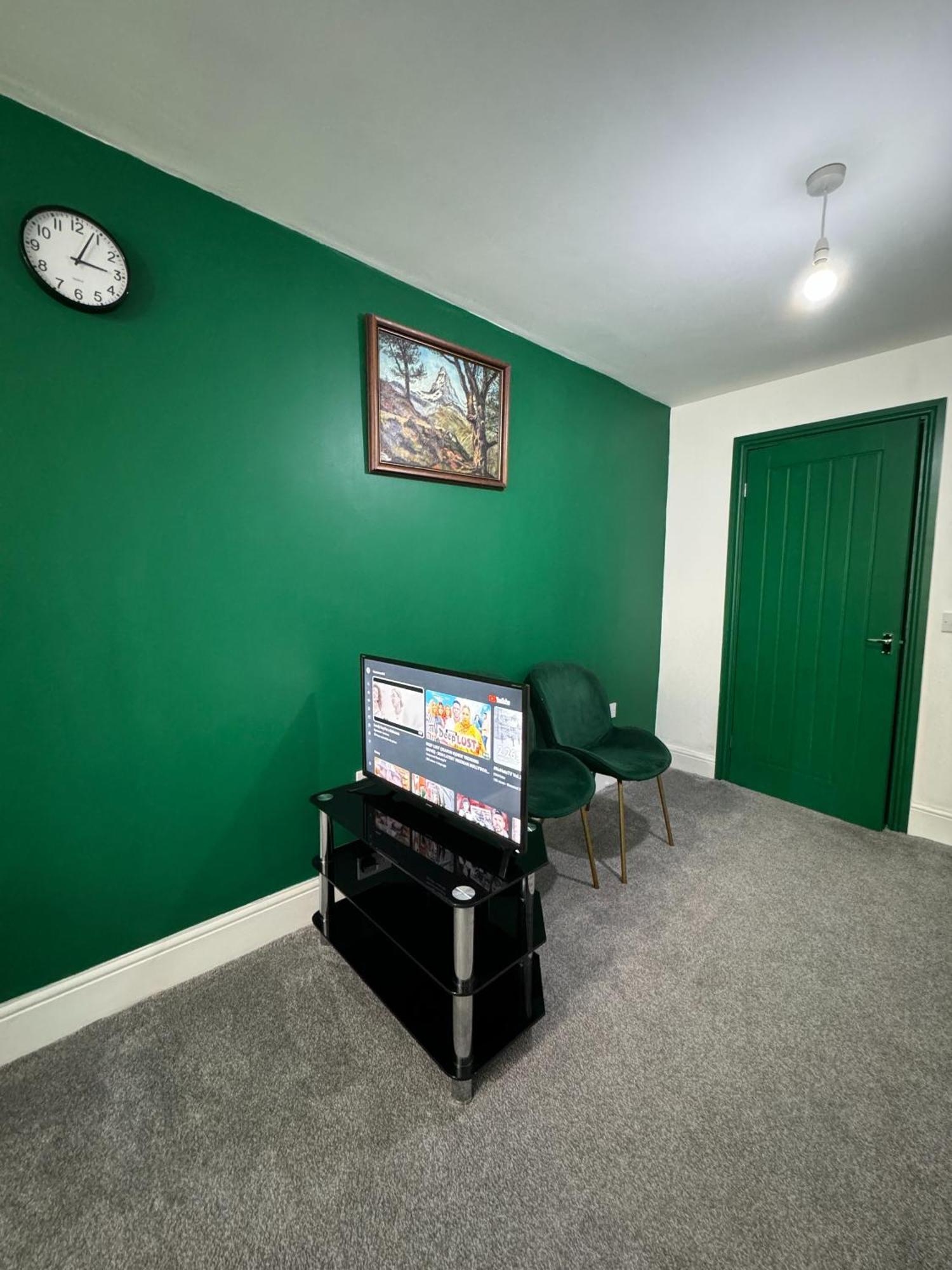 Ur Place Failsworth Exterior photo